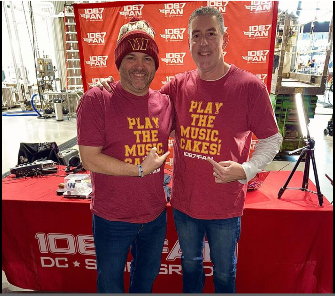 106.7 the Fan: Play Music Cakes product image 3